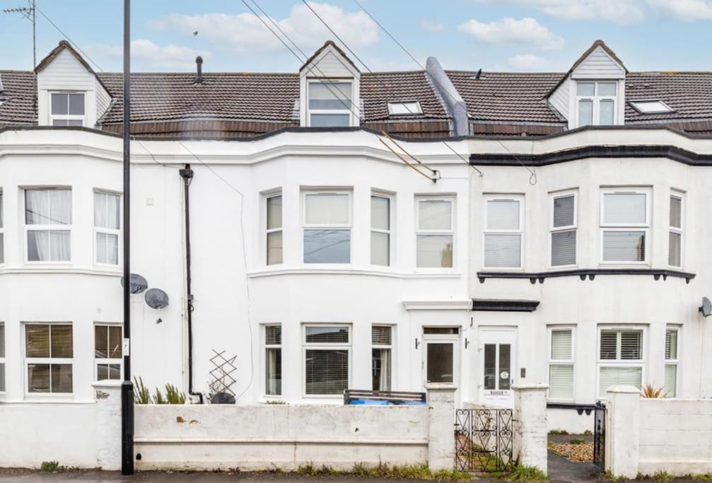 Cosy Flat In Burgess Hill, Sussexアパートメント エクステリア 写真